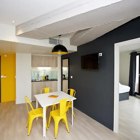Апарт-отель Staycity Rue Garibaldi
