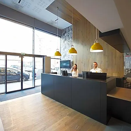 Staycity Rue Garibaldi 3* 里昂