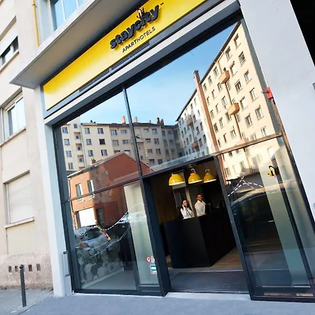 Staycity Rue Garibaldi Апарт-отель