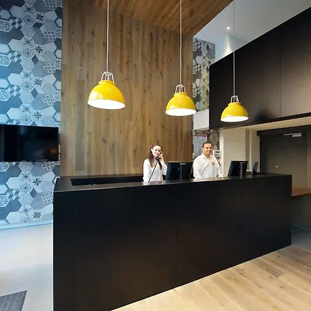 Staycity Rue Garibaldi 3* Лион